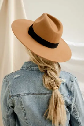 Ada Panama Hat in Camel