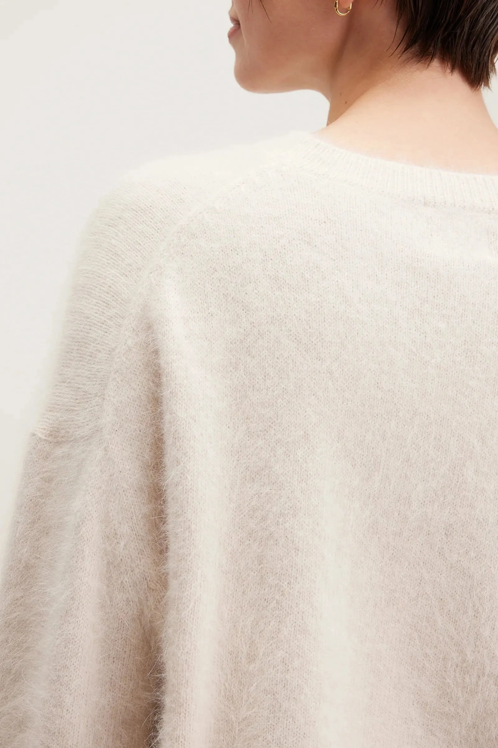 Datus Sweater, Parchment