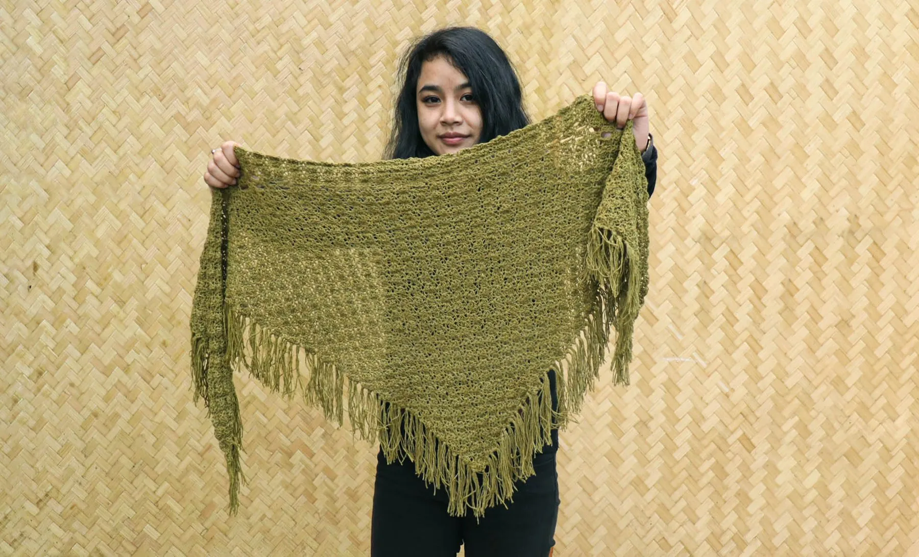 Fern Green Triangle scarf - Free Crochet Pattern