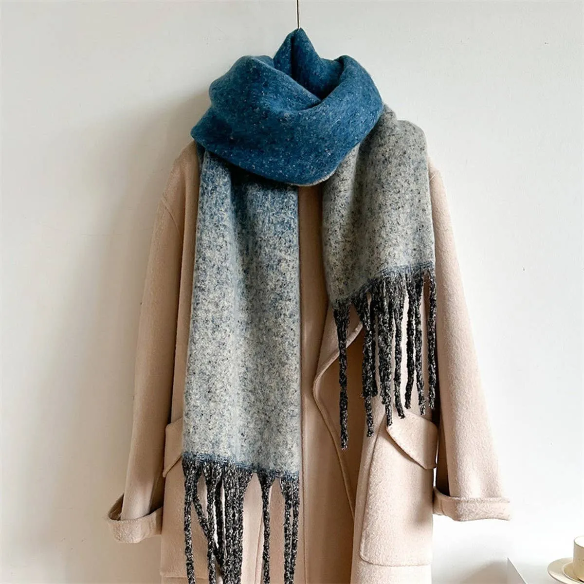 Gradient Scarf - Dark Grey