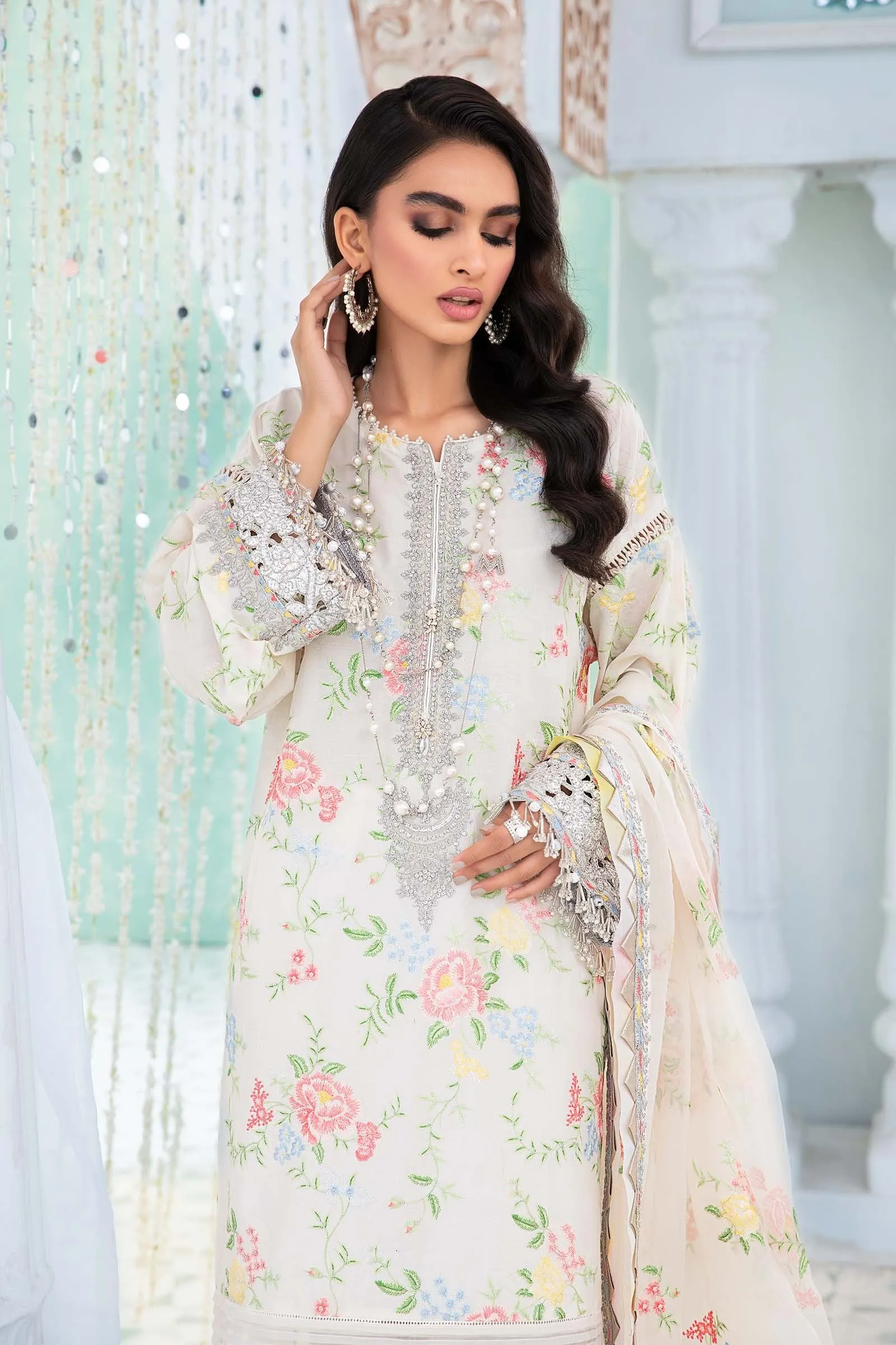 MARIA.B Eid Lawn Collection 2022 – EL-22-02-White