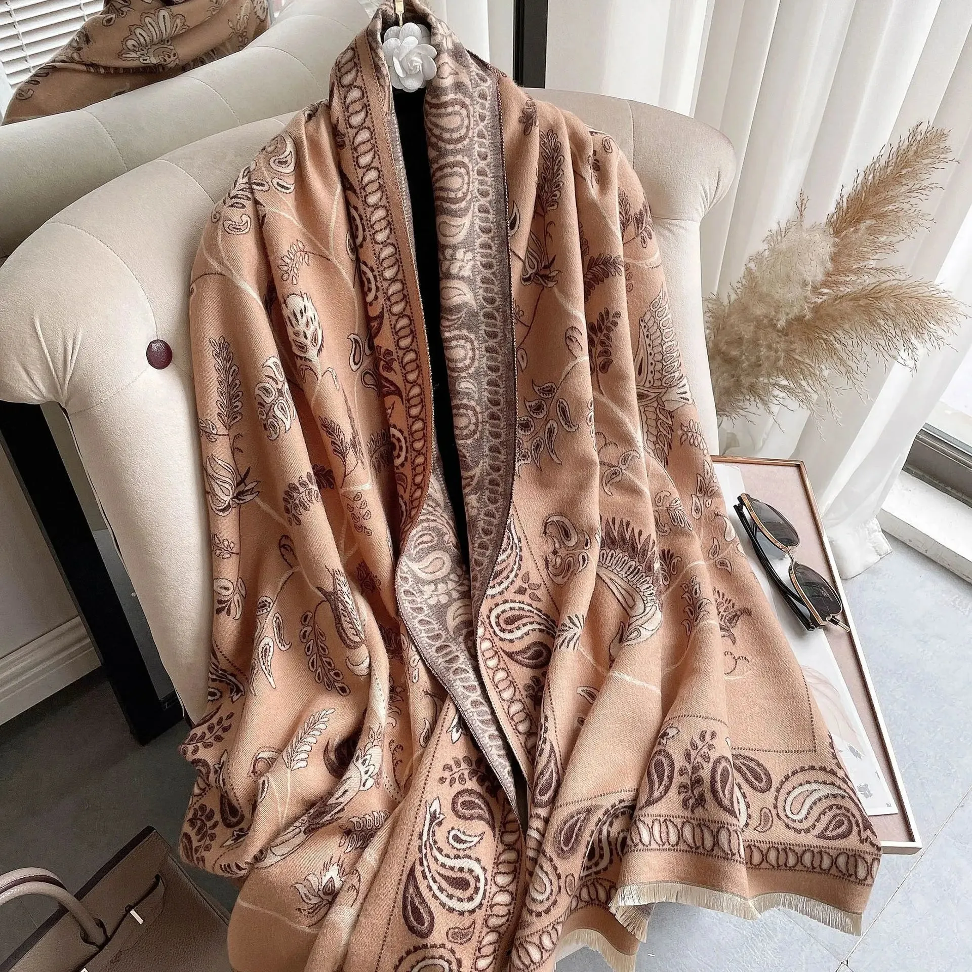 VISROVER Paisley cashmere woman winter scarf fashion female Wool handfeel Winter shawl High Quailty winter wraps Gift