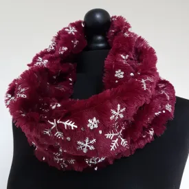 Wine Foiled Snowflake Twist Snood